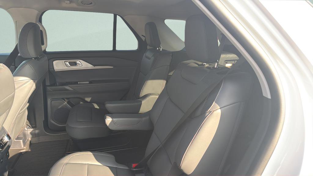 New 2026 Ford Explorer Active w/ Active Comfort Package image 32