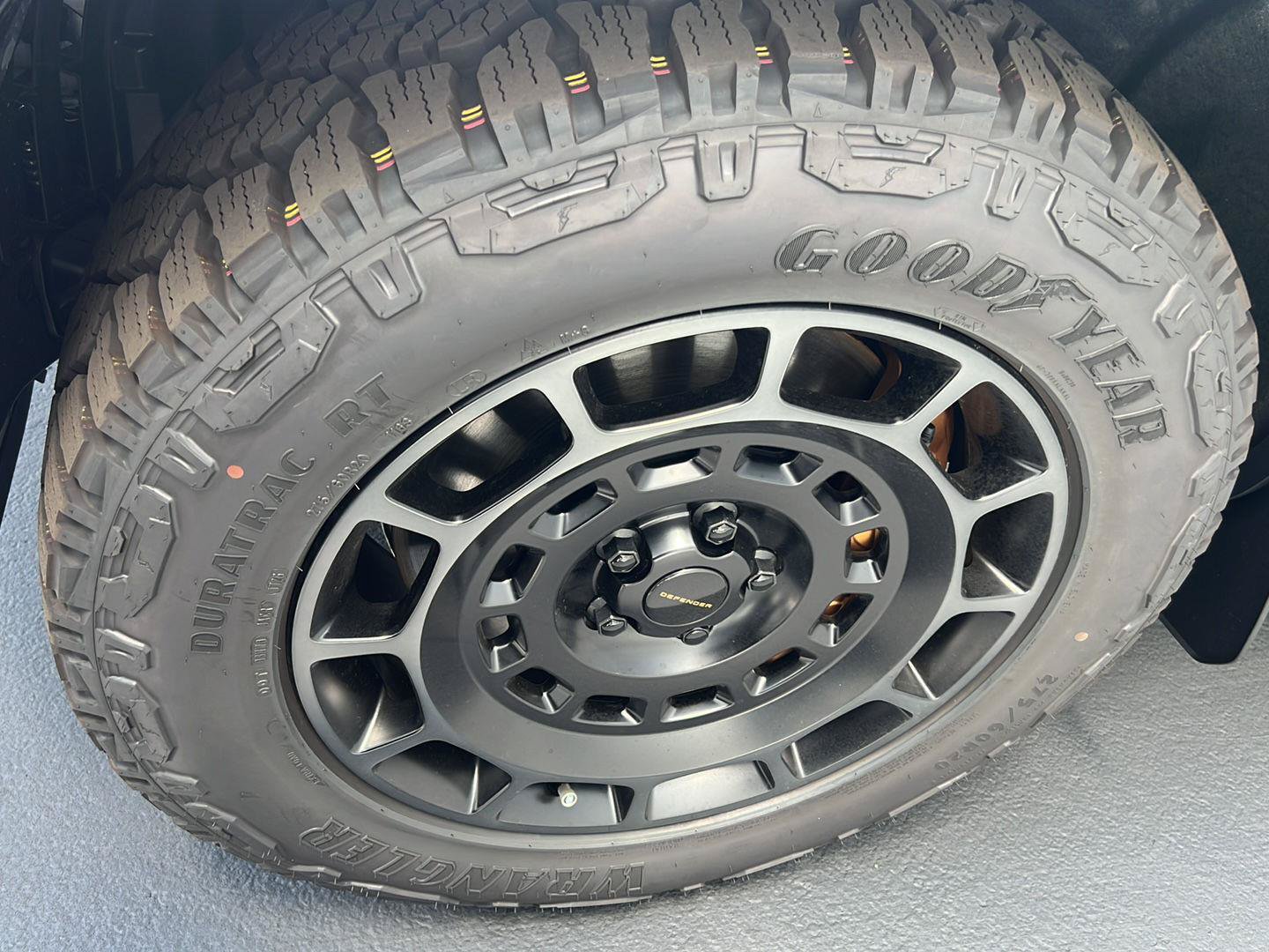 New 2026 Land Rover Defender 110 OCTA AWD/4WD image 10