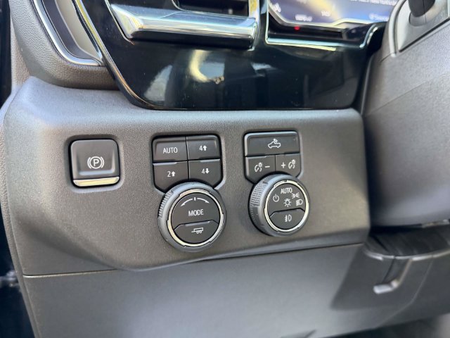 Used 2024 Chevrolet Silverado 1500 LT Trail Boss w/ Convenience Package II AWD/4WD image 24