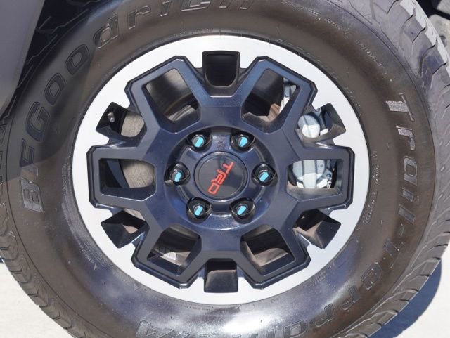 Certified 2024 Toyota Tacoma TRD Off-Road image 13