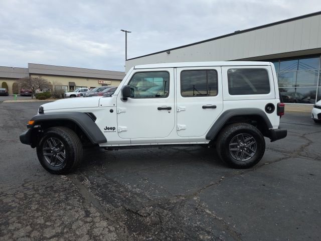 Used 2024 Jeep Wrangler Sport S image 3