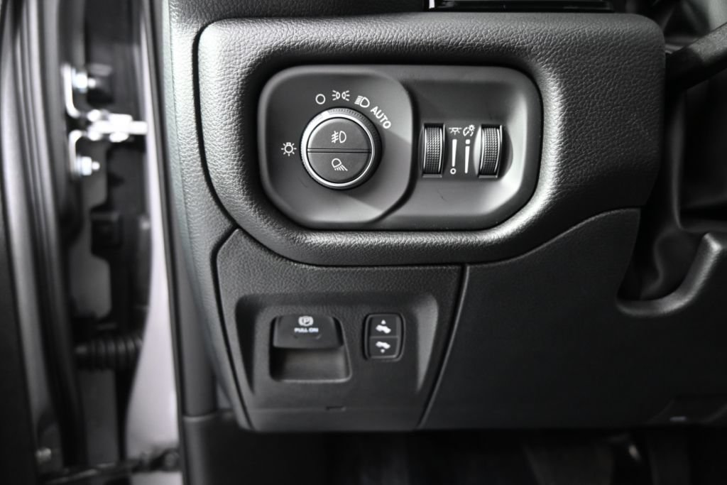 Used 2026 RAM 1500 Laramie w/ Night Edition AWD/4WD image 24