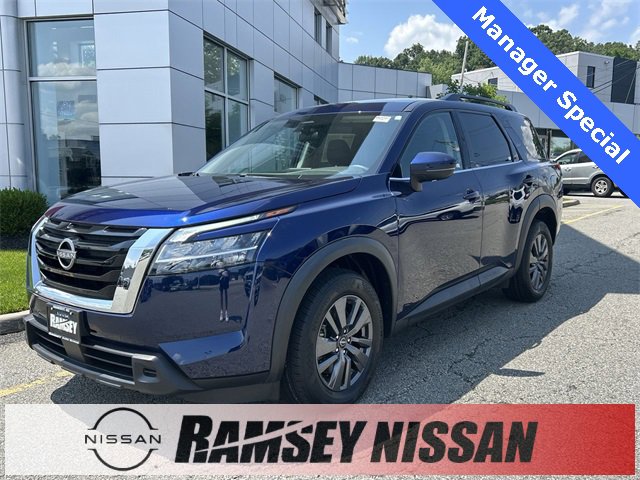 Certified 2022 Nissan Pathfinder SV