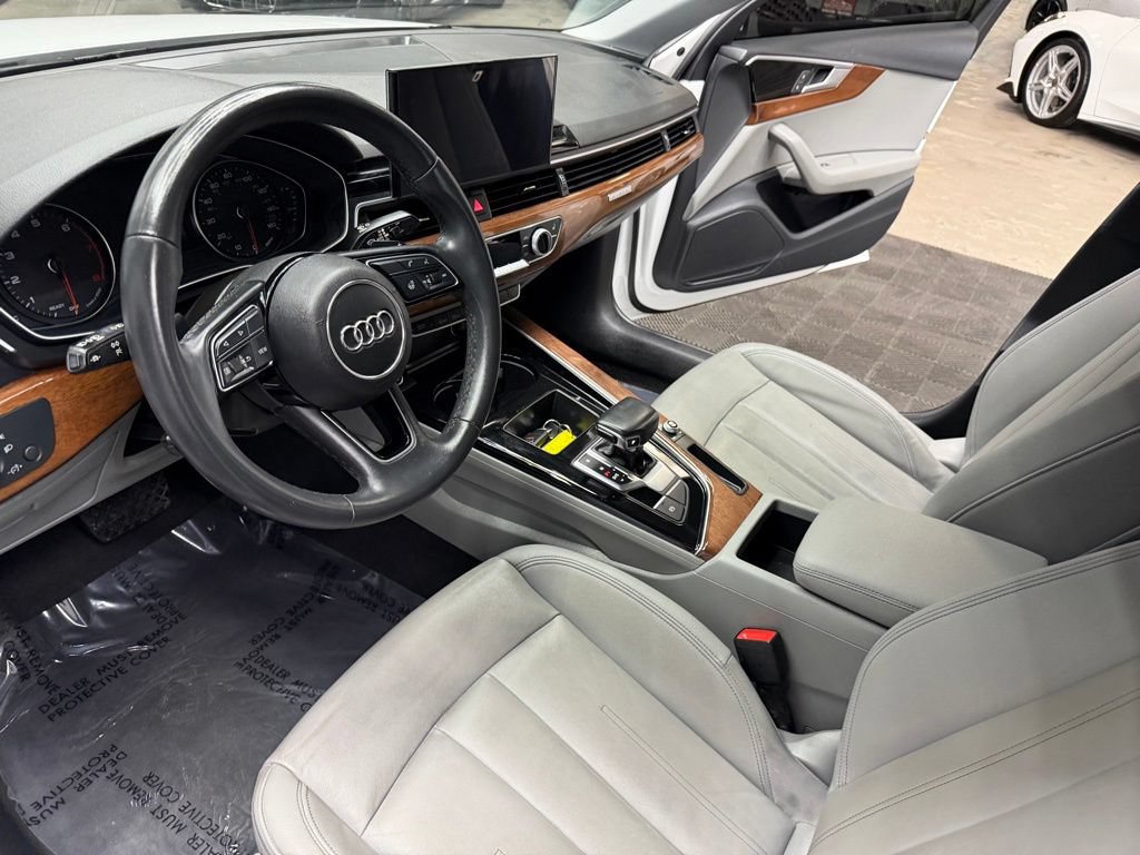 Used 2023 Audi A4 2.0T Premium w/ Convenience Package AWD/4WD image 32