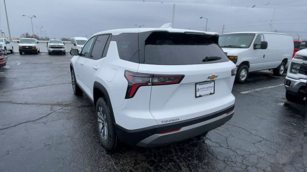 New 2026 Chevrolet Equinox LT w/ Safety and Technology Package image 8