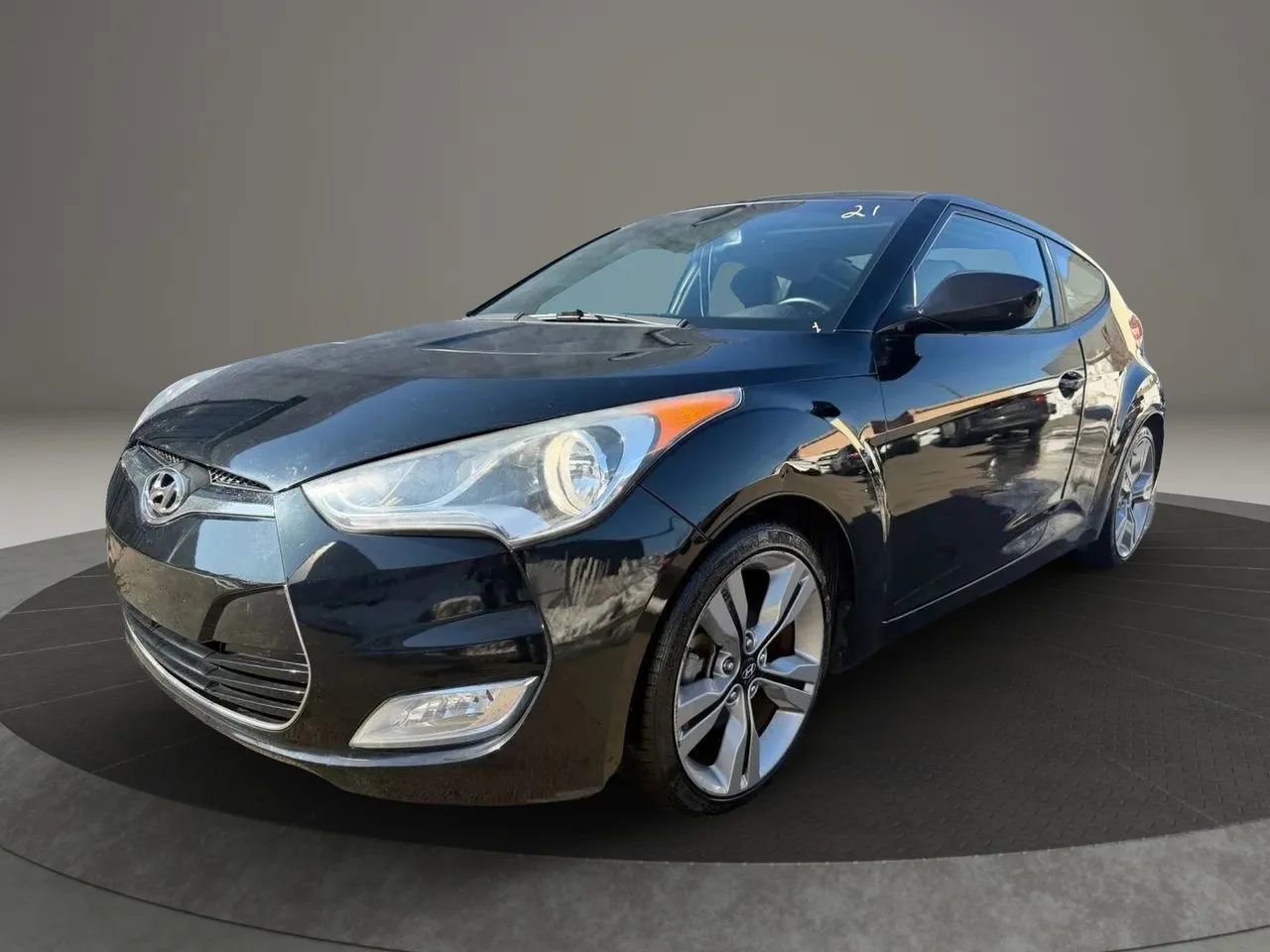 Used 2015 Hyundai Veloster w/ Option Group 03 image 1