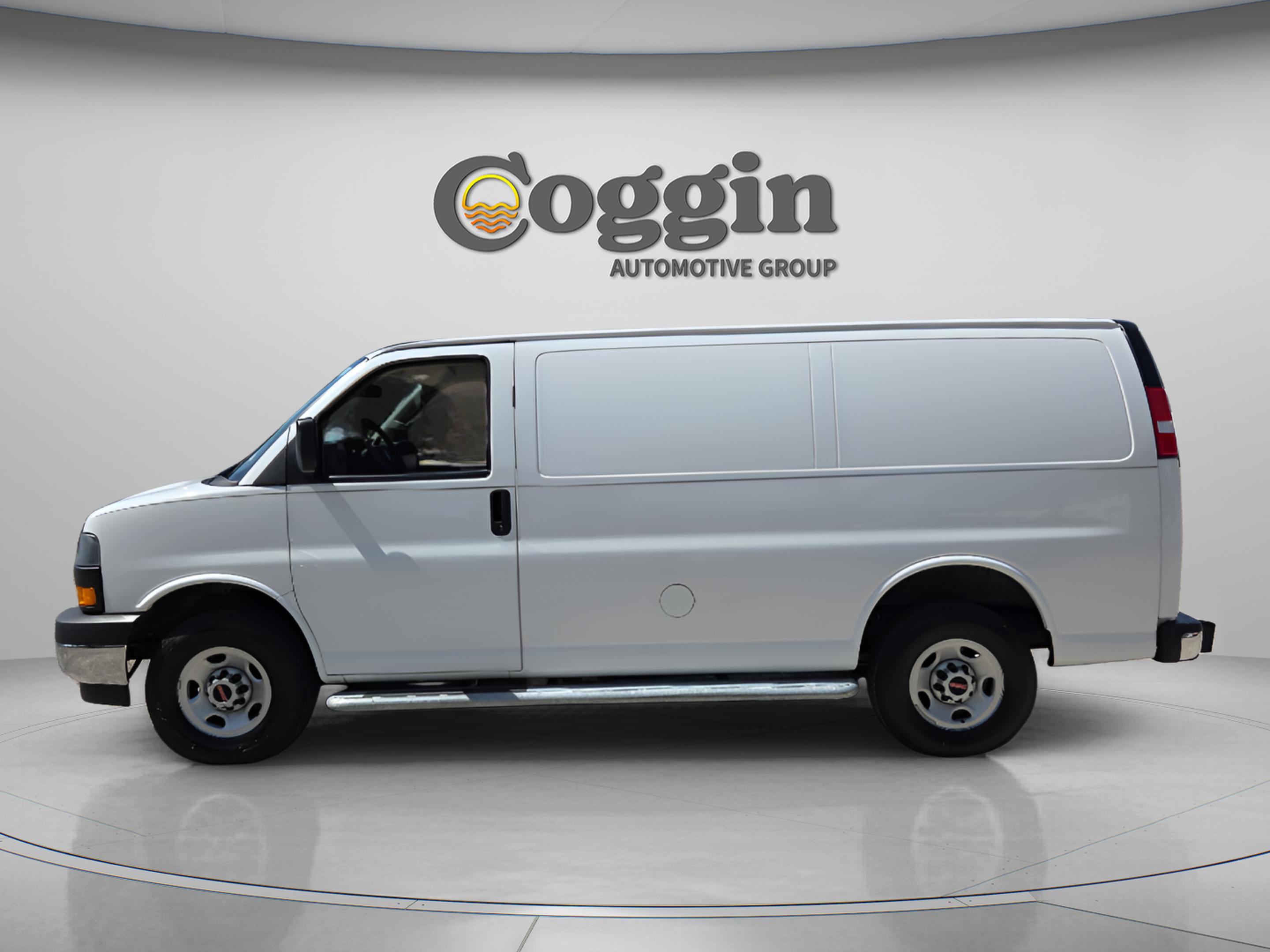 Used 2024 GMC Savana 2500 w/ Driver Convenience Package RWD image 2