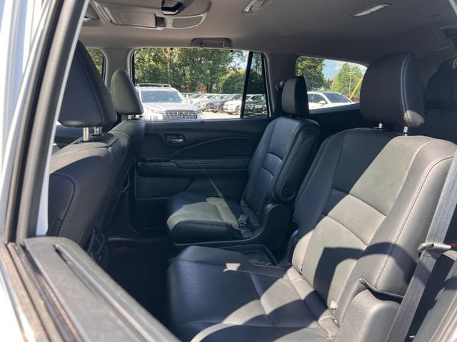 Used 2020 Honda Pilot Touring image 18