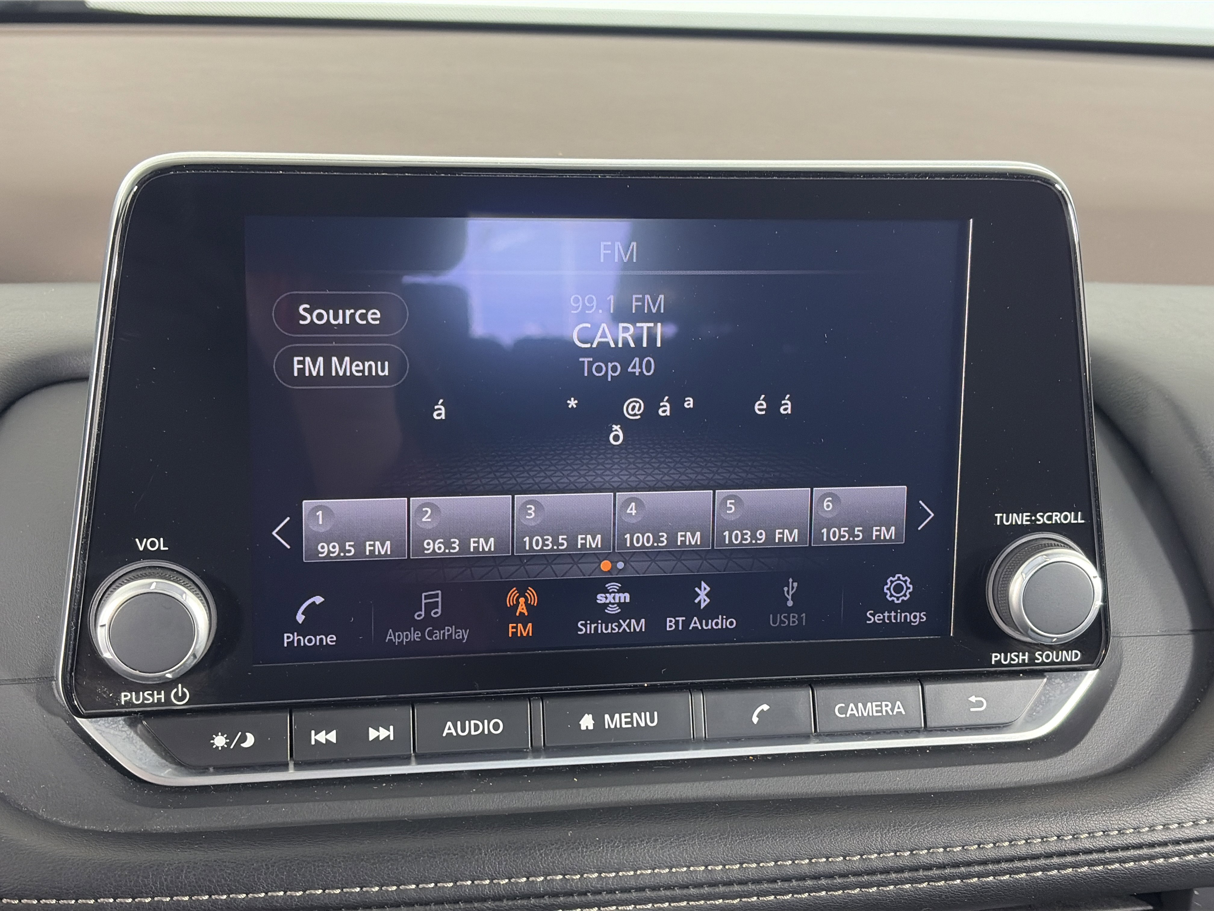 Used 2023 Nissan Rogue S image 18
