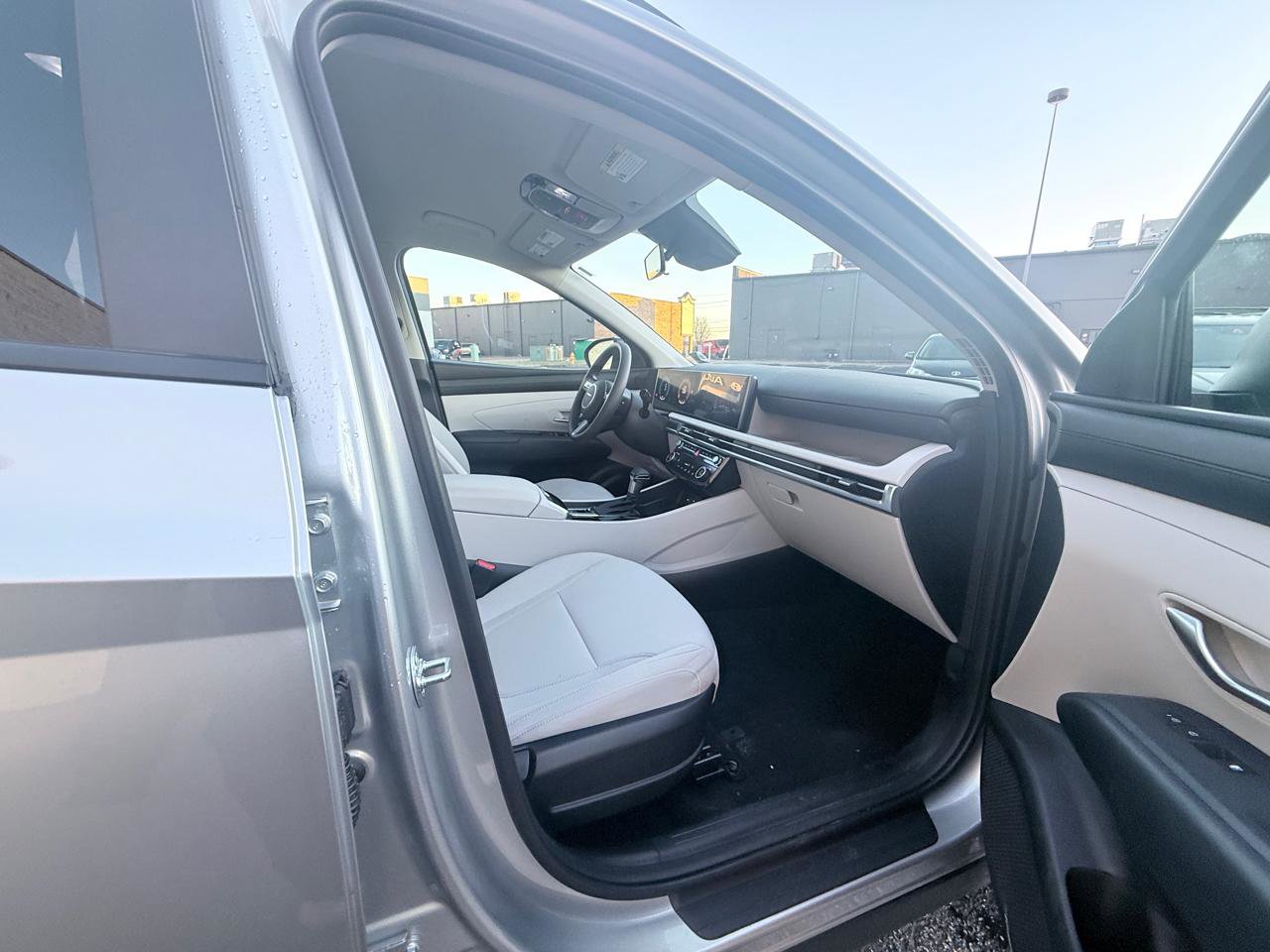 Used 2026 Hyundai Tucson SEL image 9