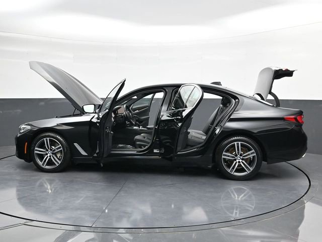 Used 2022 BMW 530i xDrive w/ Premium Package image 36