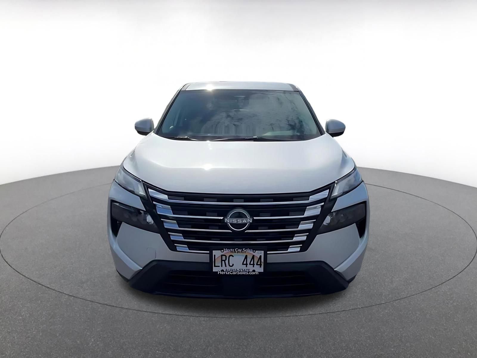 Used 2025 Nissan Rogue SV image 4