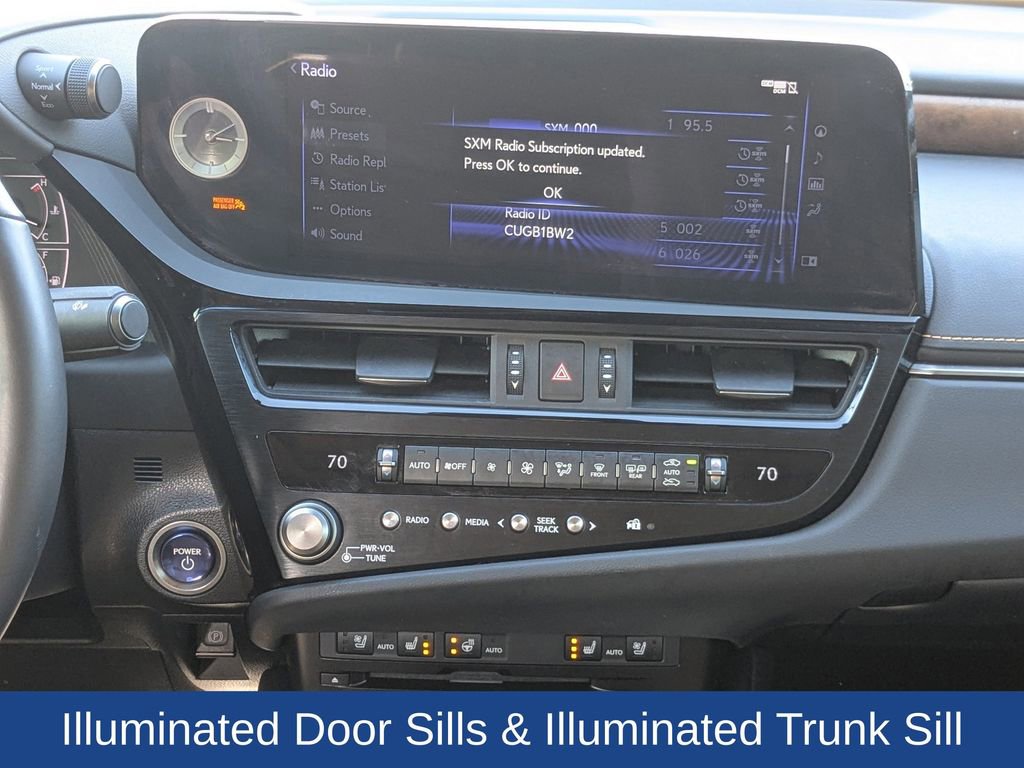 Used 2022 Lexus ES 300h w/ Premium Package image 20