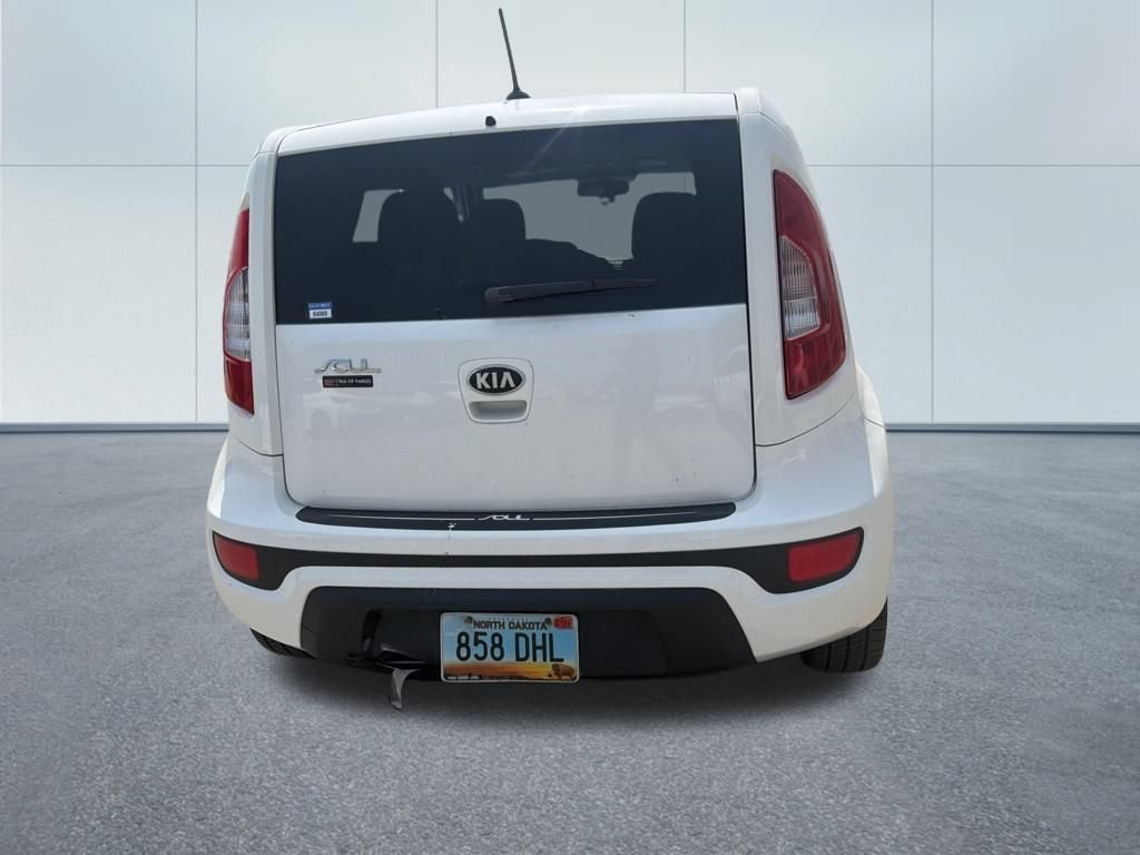 Used 2013 Kia Soul + FWD image 6