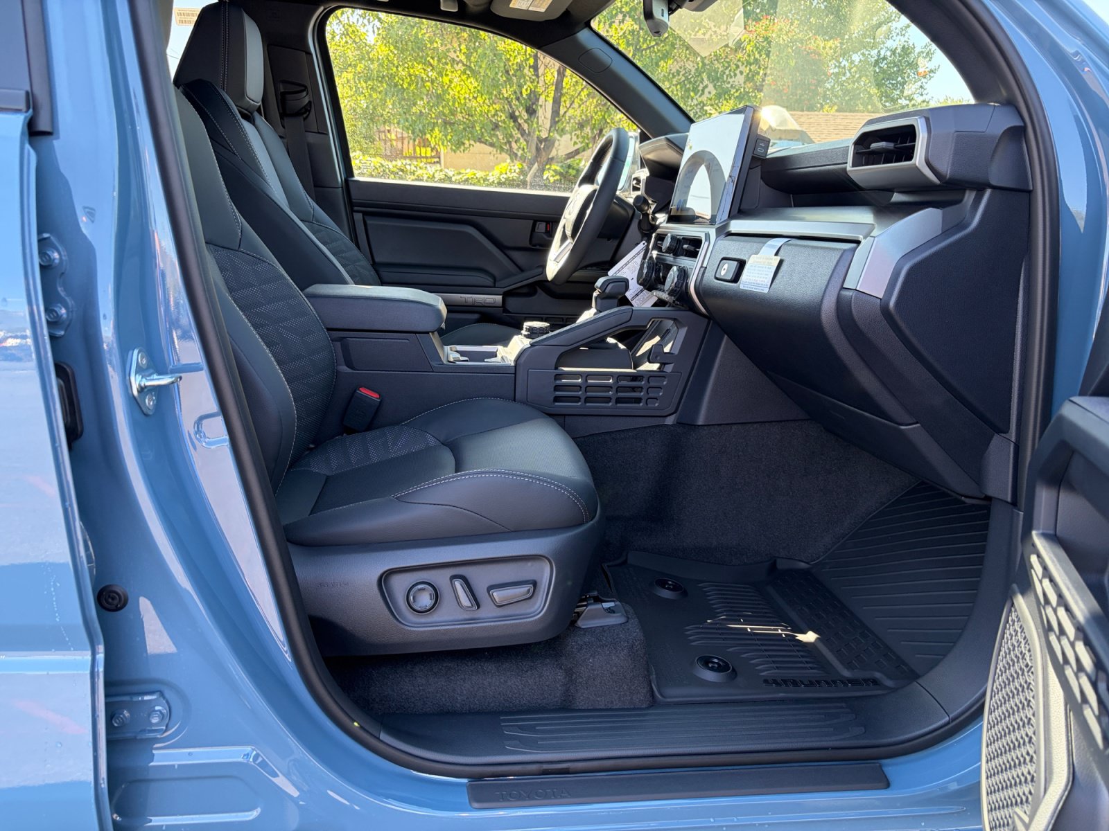 New 2026 Toyota 4Runner TRD Off-Road Premium AWD/4WD image 29