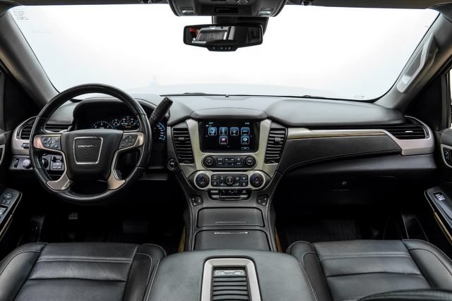 Used 2020 GMC Yukon Denali w/ Denali Premium Package AWD/4WD image 10