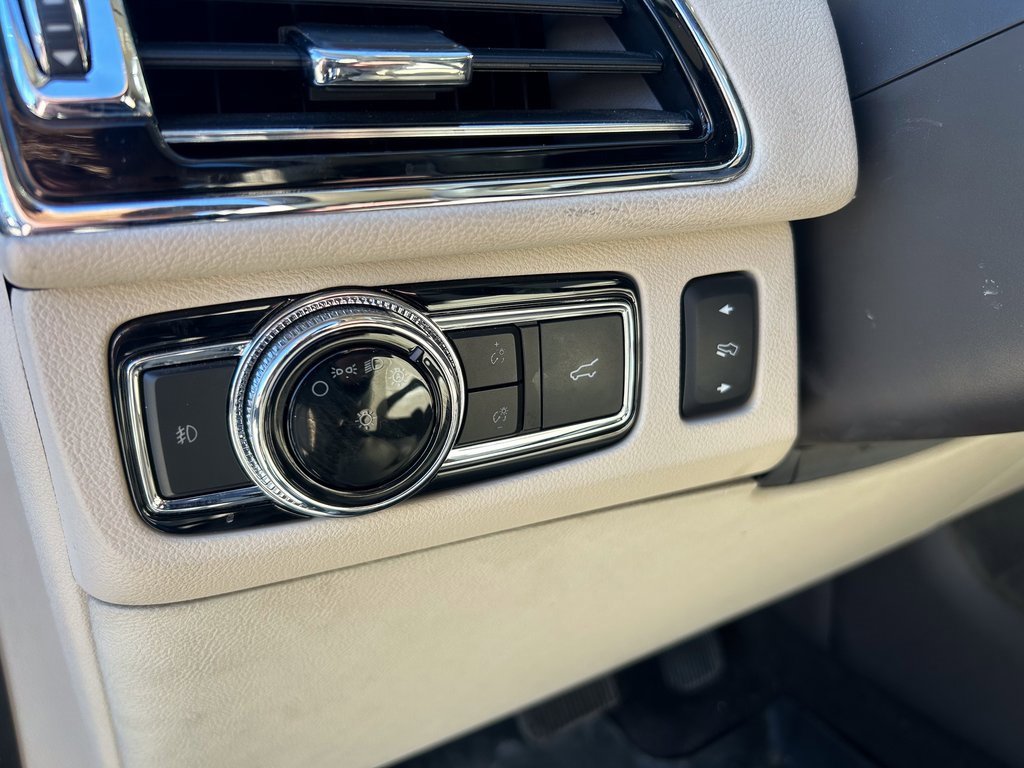 Used 2020 Lincoln Navigator Reserve w/ Luxury Package image 10