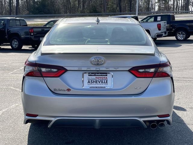 Used 2022 Toyota Camry SE image 4