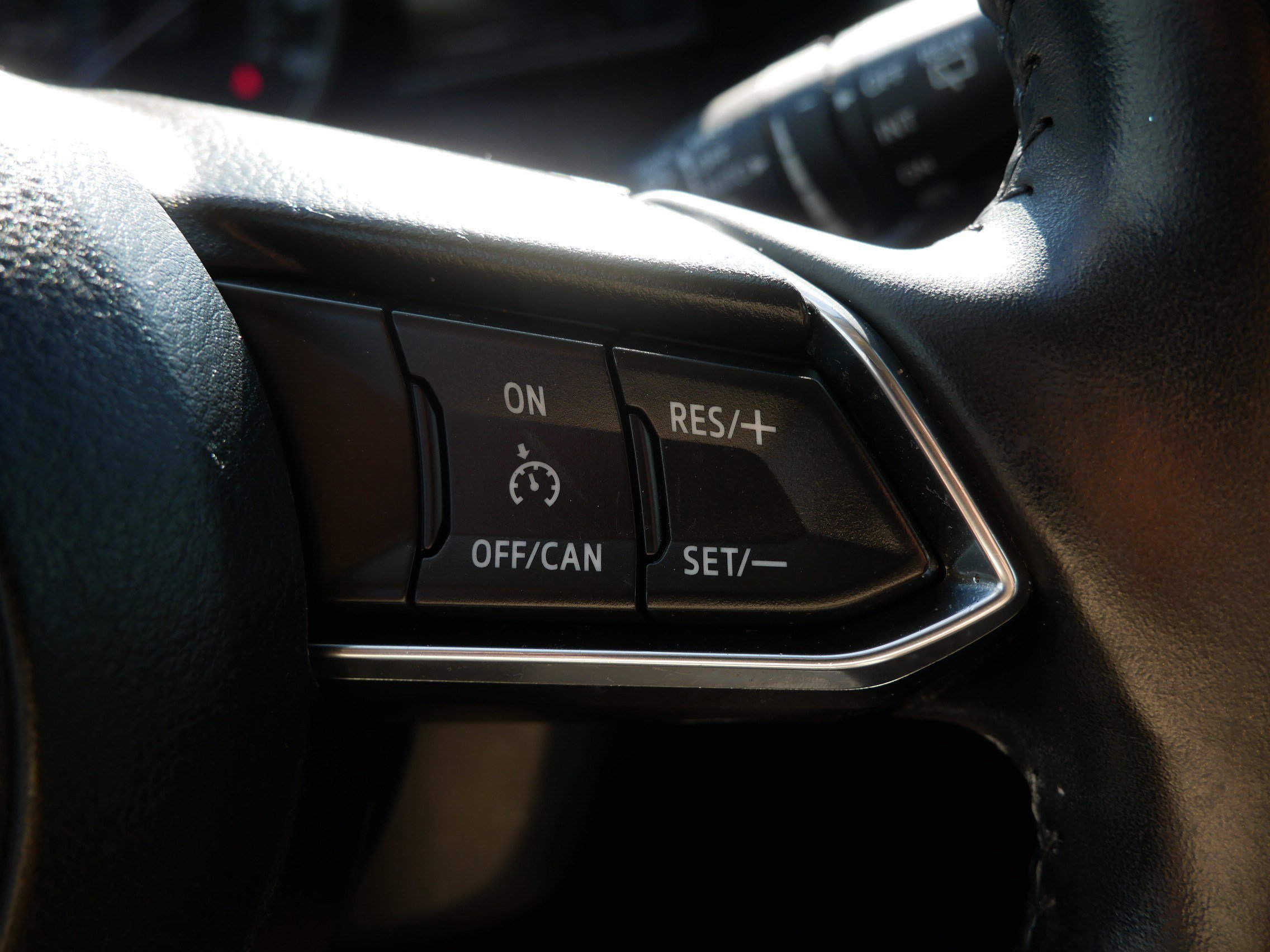 Used 2017 MAZDA MAZDA3 Touring FWD image 29
