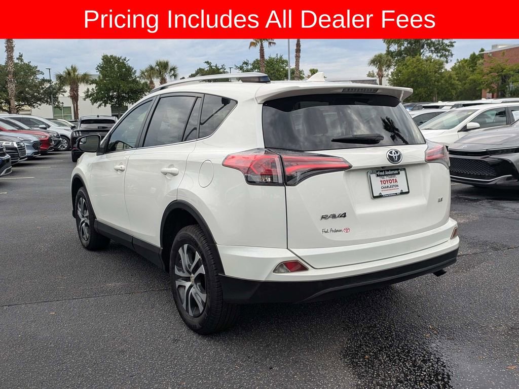 Used 2018 Toyota RAV4 LE FWD image 7