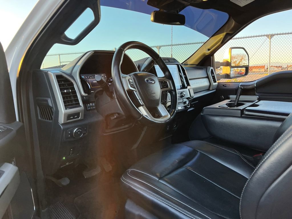 Used 2022 Ford F250 Lariat w/ Lariat Value Package image 9