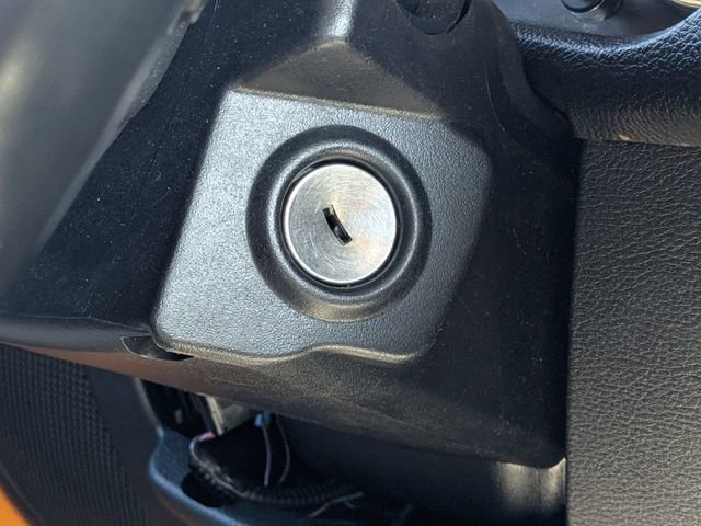 Used 2013 Jeep Wrangler Unlimited Rubicon w/ Connectivity Group image 28