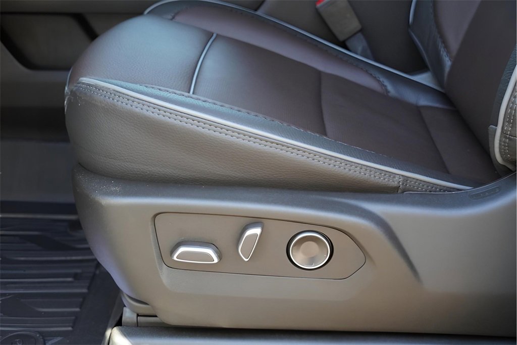 New 2026 GMC Sierra 2500 Denali w/ Denali Reserve Package image 18