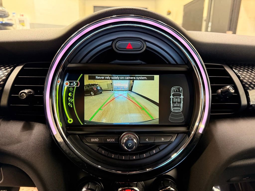 Used 2017 MINI Cooper S image 13