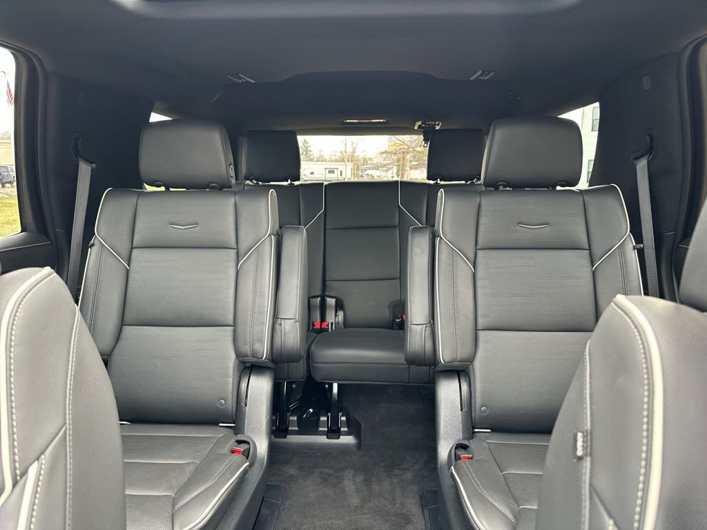 Used 2022 Cadillac Escalade Premium Luxury image 18