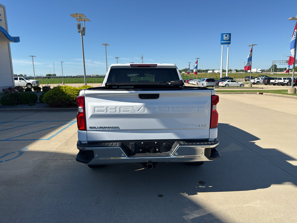 Used 2022 Chevrolet Silverado 1500 LTZ AWD/4WD image 6