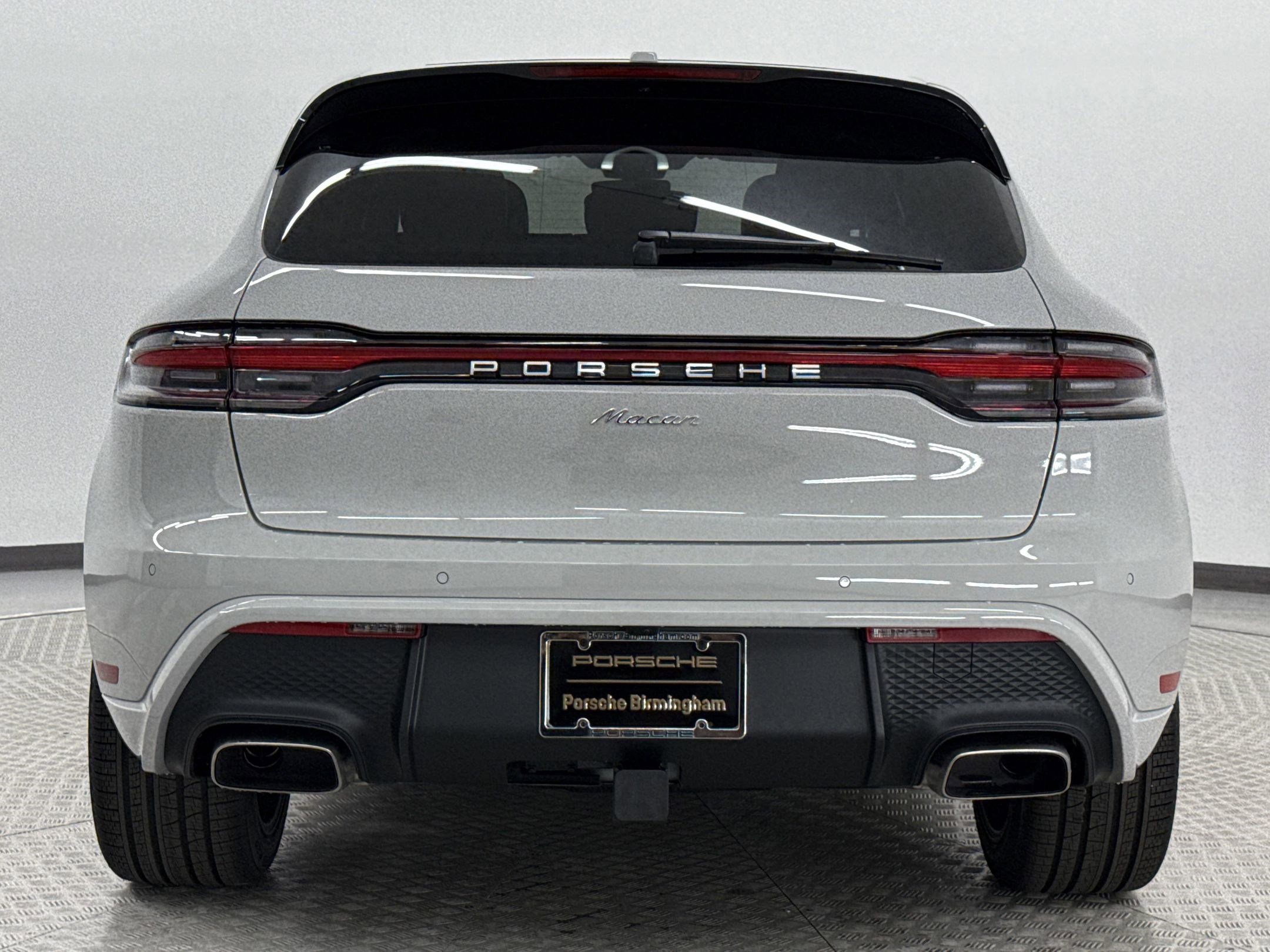 Used 2025 Porsche Macan image 6