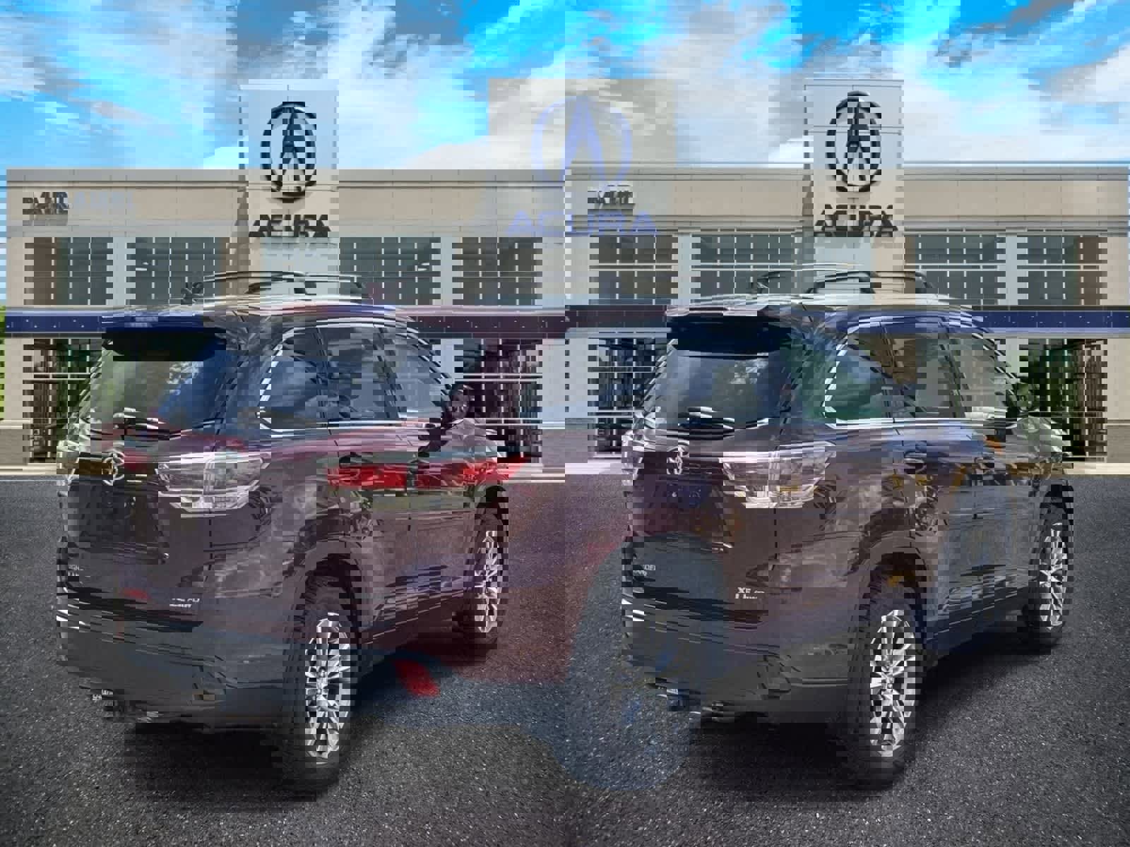 Used 2015 Toyota Highlander XLE AWD/4WD image 5