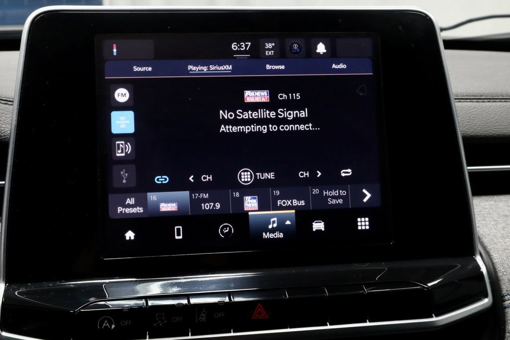 Used 2025 Jeep Compass Latitude image 3