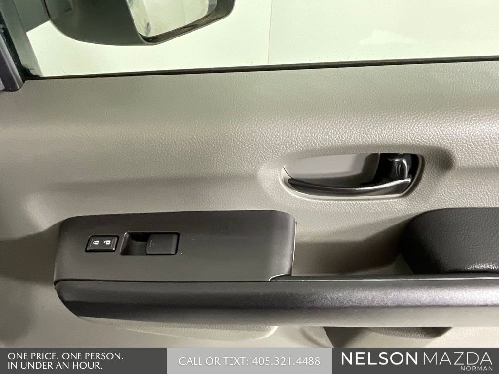 Used 2021 Nissan NV 2500 SV w/ Navigation Package image 19