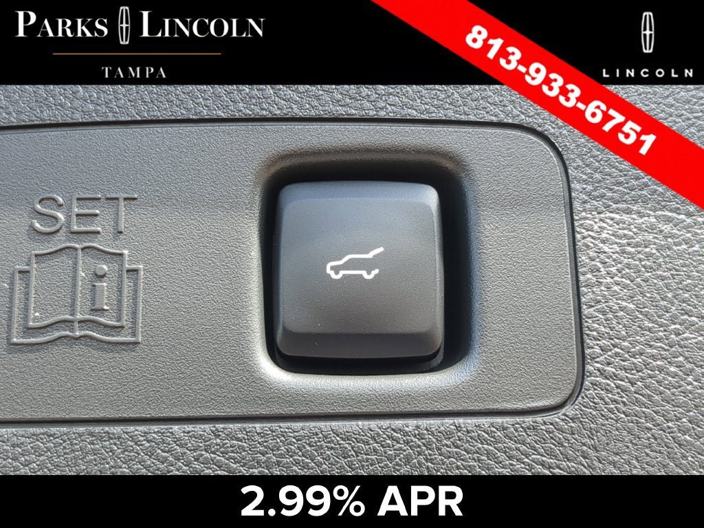 Certified 2023 Lincoln Corsair Reserve w/ Equipment Group 201A FWD image 9