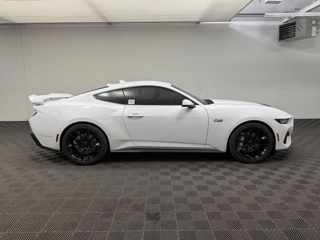 Used 2025 Ford Mustang GT Premium RWD image 8