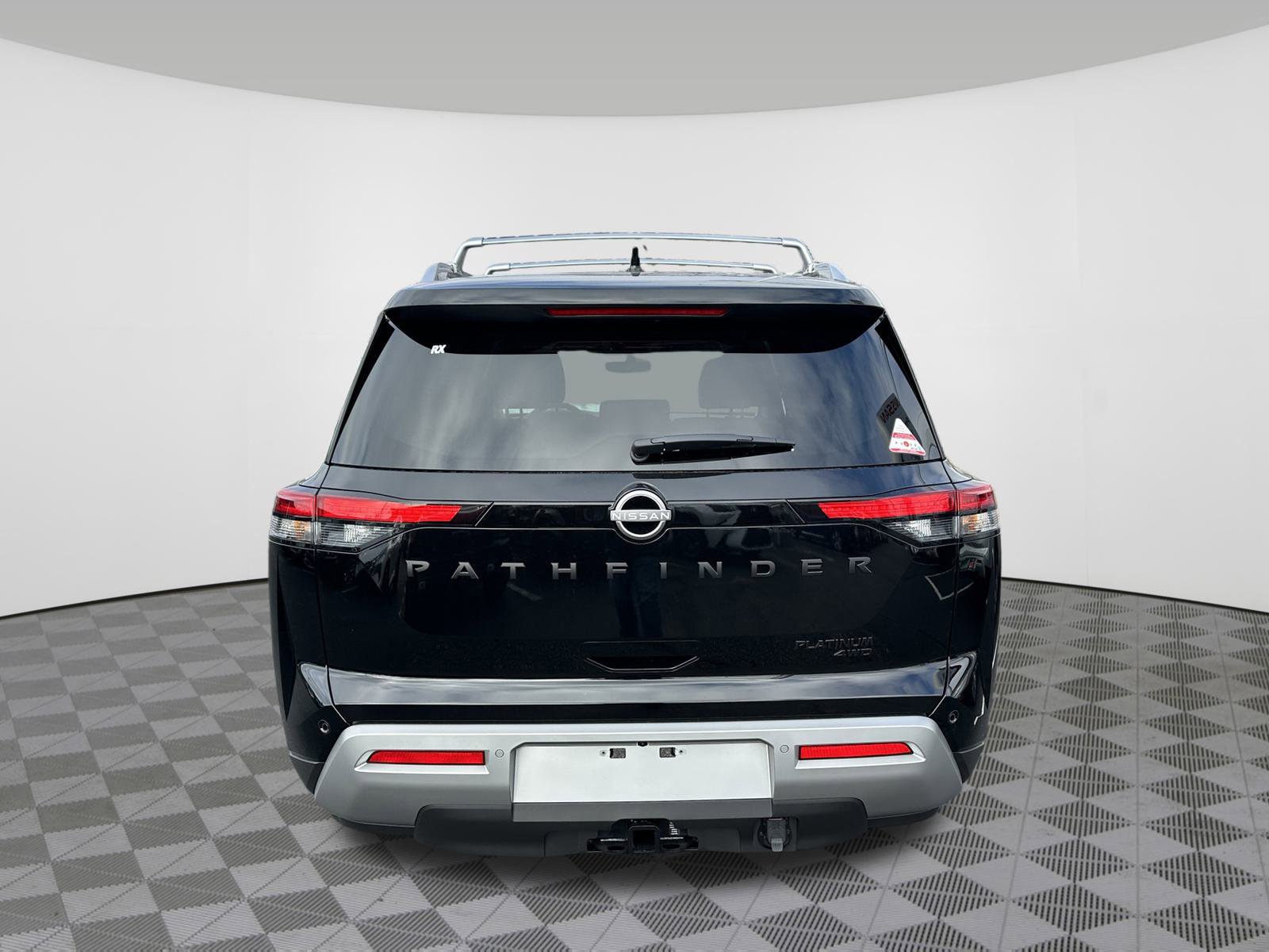 New 2025 Nissan Pathfinder Platinum image 8