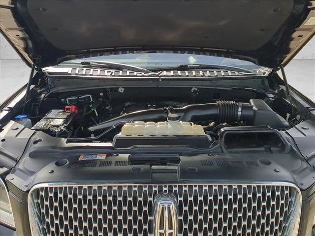 Used 2019 Lincoln Navigator Select w/ Technology Package image 26