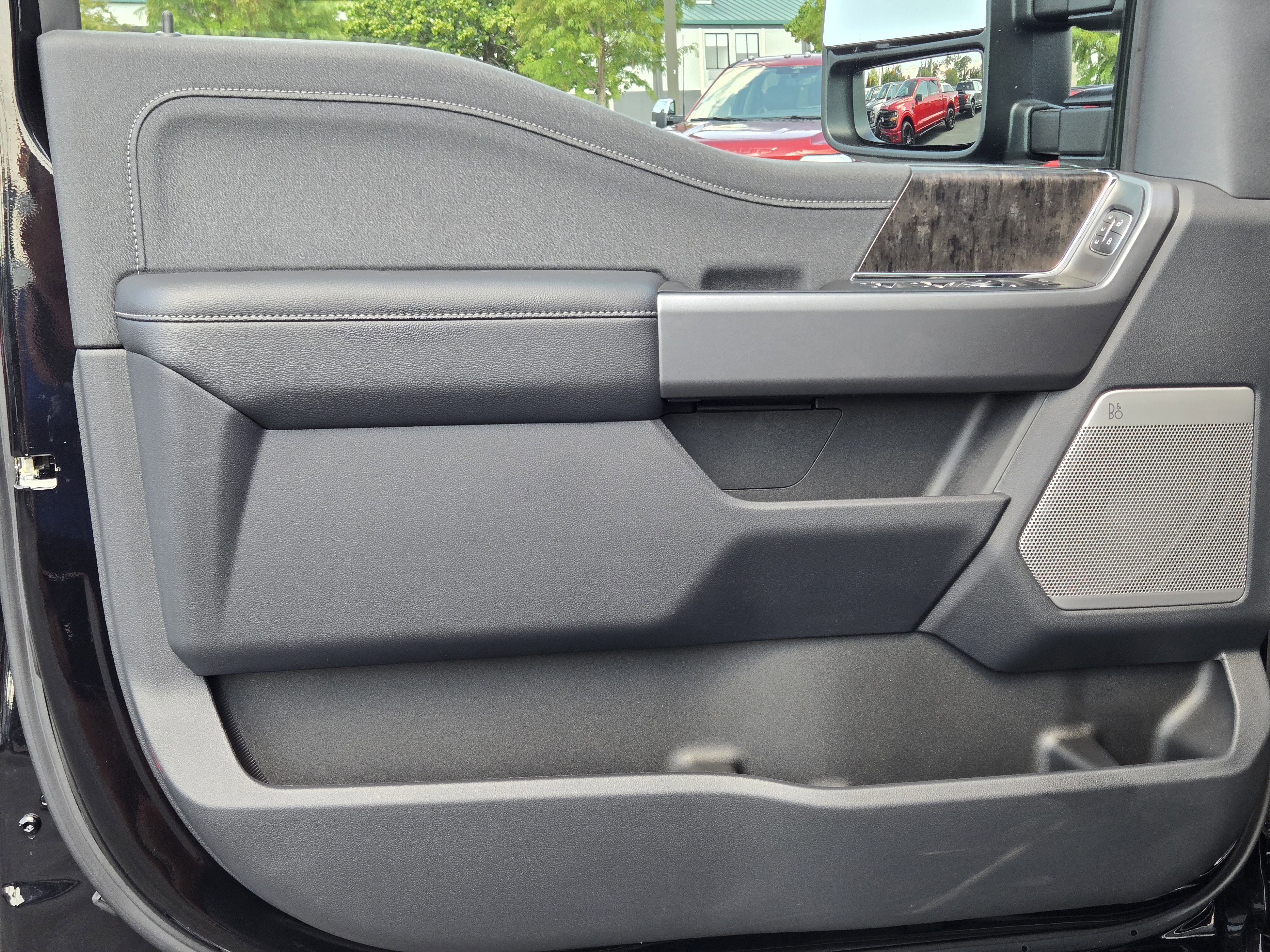 New 2026 Ford F250 Lariat w/ Black Appearance Package image 21