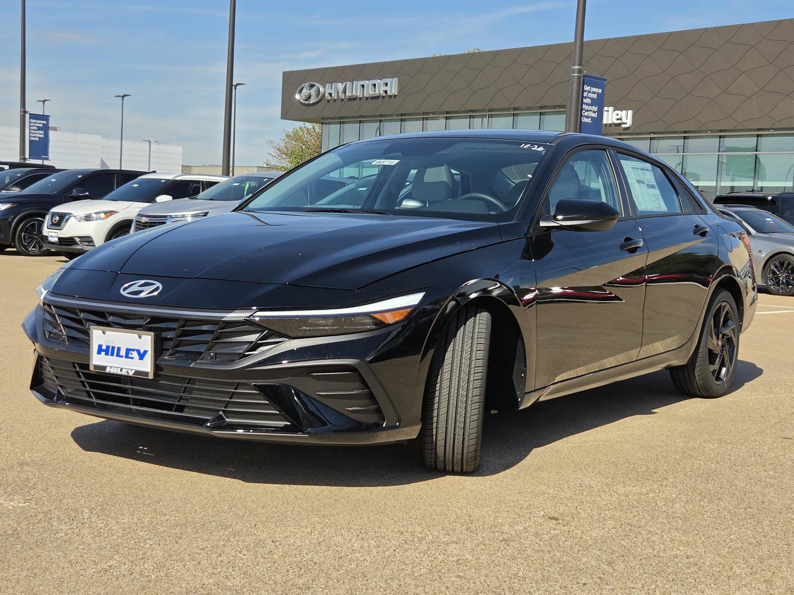 New 2026 Hyundai Elantra SEL Sport FWD image 2