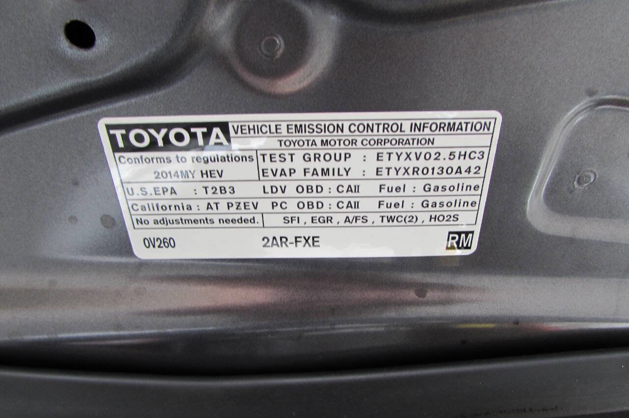 Used 2014 Toyota Camry XLE image 16