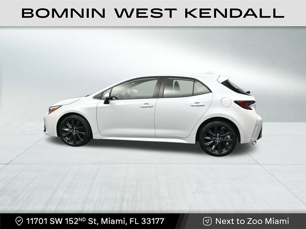 Used 2023 Toyota Corolla XSE image 2