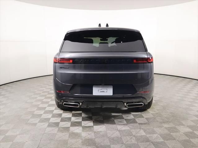 New 2026 Land Rover Range Rover Sport Dynamic SE image 6