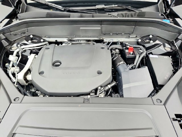 New 2026 Volvo XC90 B6 Plus w/ Protection Package Premier AWD/4WD image 32