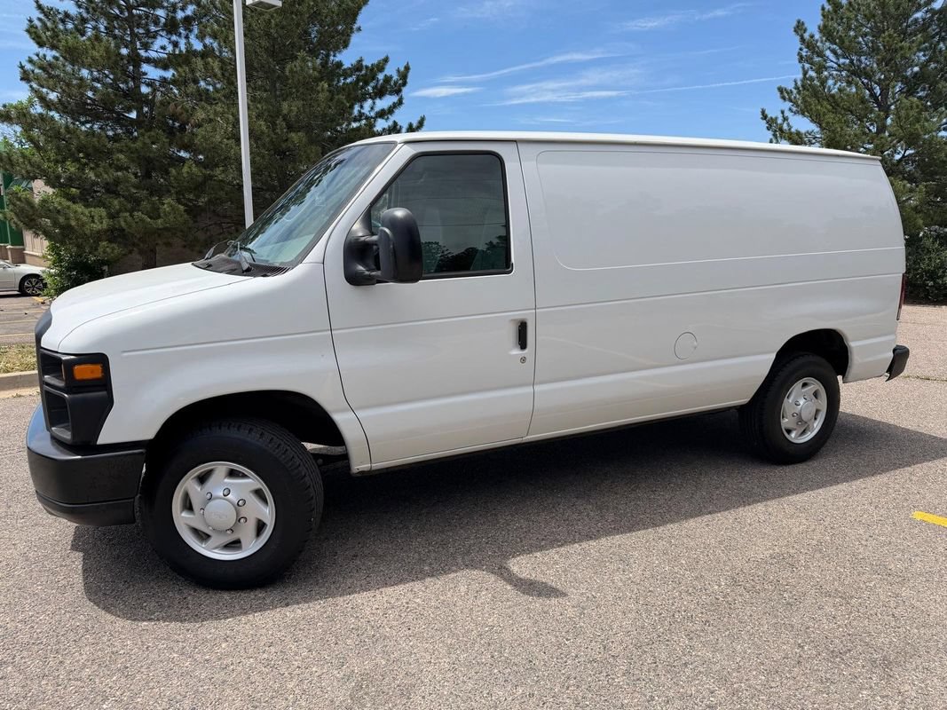 Used 2008 Ford E-250 and Econoline 250 RWD image 3