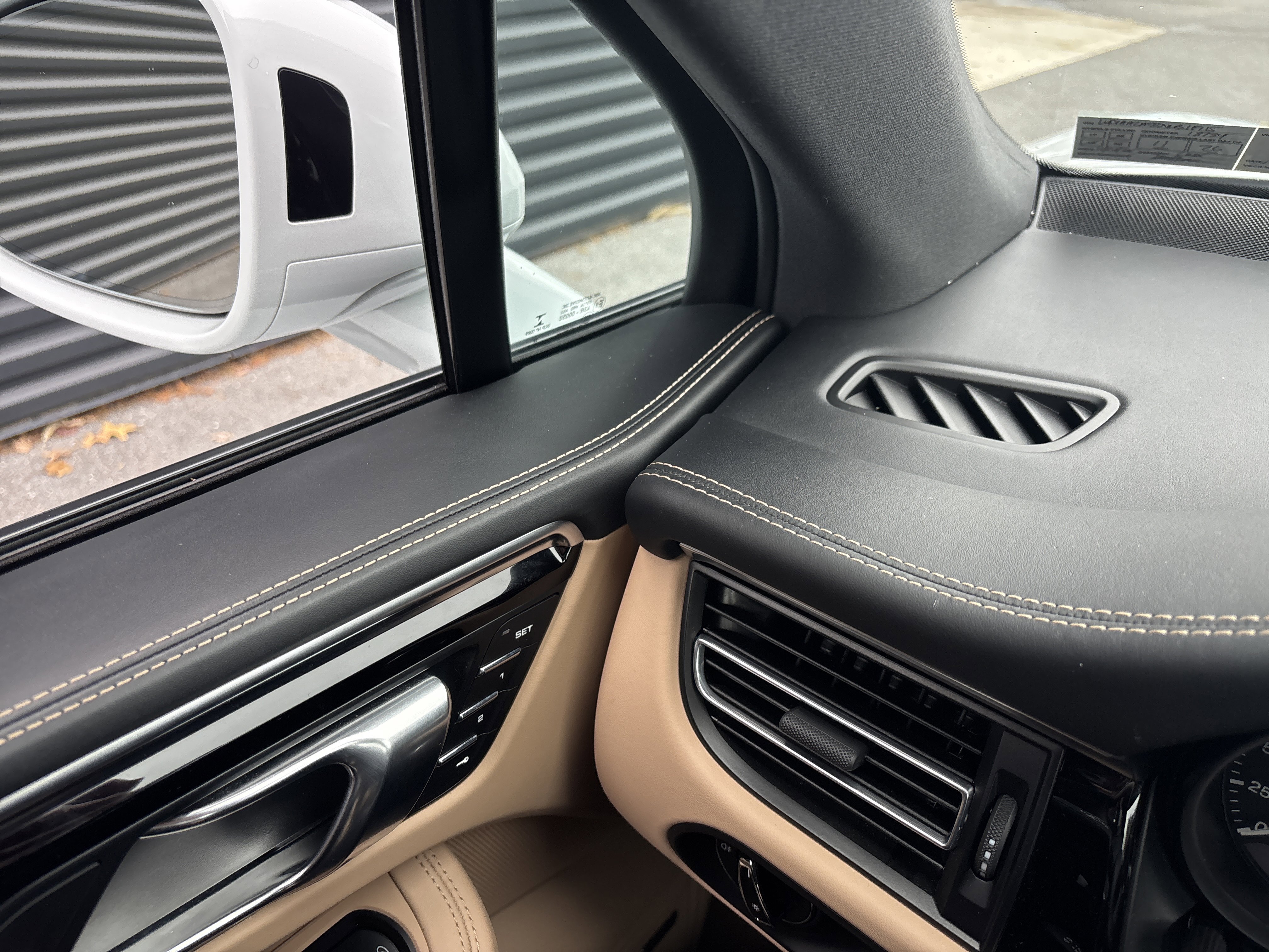 Certified 2022 Porsche Macan image 27