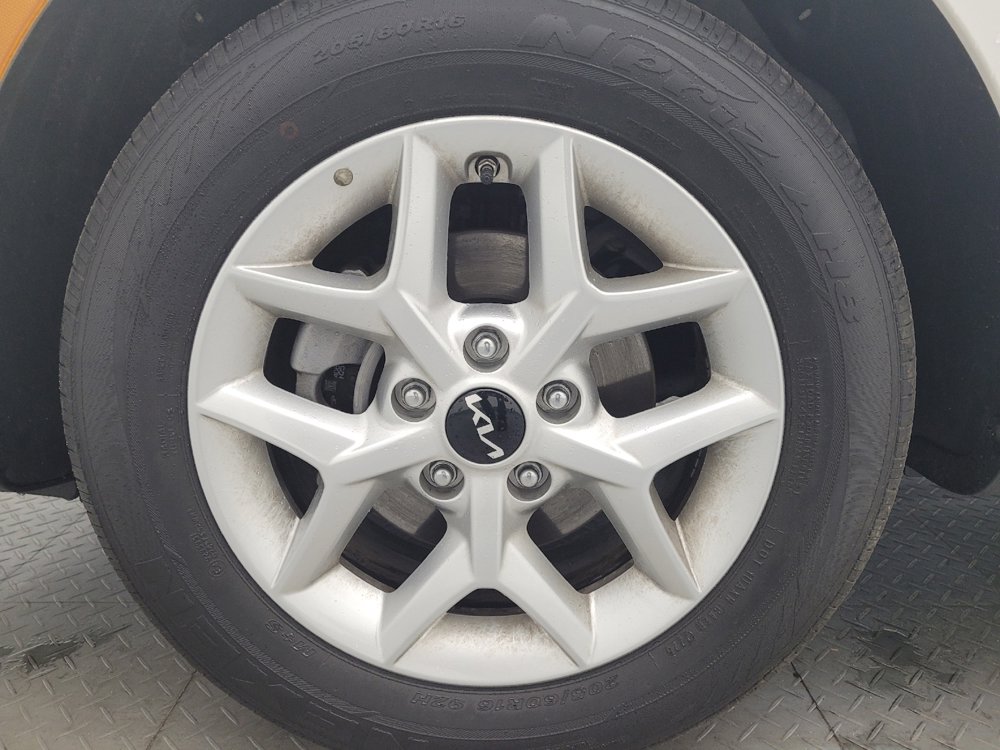 Used 2025 Kia Soul S image 31