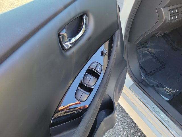 Used 2024 Nissan Leaf SV Plus FWD image 16