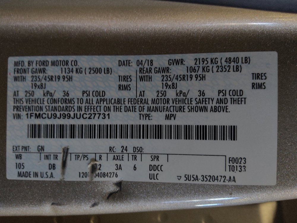 Used 2018 Ford Escape Titanium w/ Ford Safe & Smart Package image 33