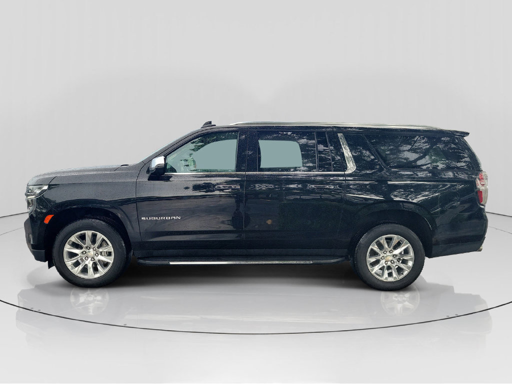 Used 2024 Chevrolet Suburban Premier AWD/4WD image 4